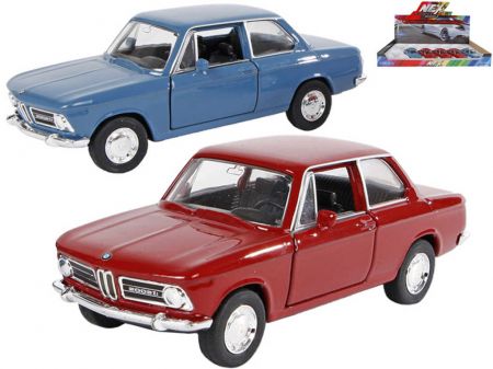 _Ostatní 1_ WELLY Auto retro model BMW 2002 12cm zpětný chod 1:60 kov 2 barvy