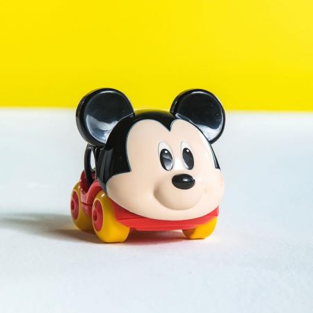 DISNEY BABY Autíčko Mickey Go Grippers™ 6 m+